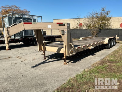2013 Bish's Trailer Sales 30 ft Tri/A Gooseneck Remorque pour équipement