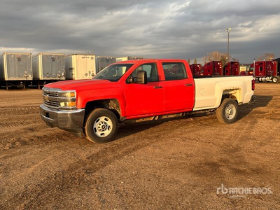 2015 Chevrolet Silverado 2500HD 4x2 Crew Cab Pickup