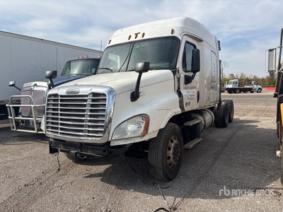 2016 Freightliner Cascadia 125 6x4 T/A Sleeper Truck Tractor (Inoperable)