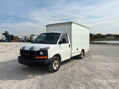2011 GMC G3503 4x2 Gesloten vrachtwagen