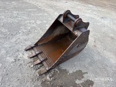 Digging Excavator Bucket - Fits Hitachi 85
