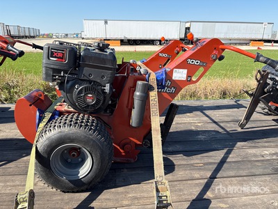 Ditch Witch 100SX Walk Behind ケーブルプラウ