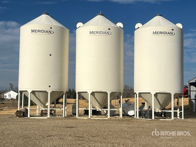2013 Meridian GrainMax GM4000 +/- 3836 bu Smooth Wall Hopper Contenedor de grano