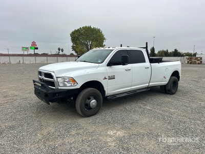2015 Ram 3500 4x4 Crew Cab Pickup