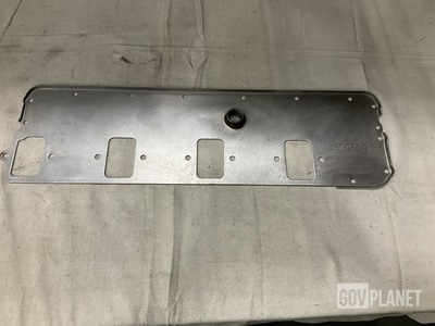 (18) Cummins 3007232 Access Covers