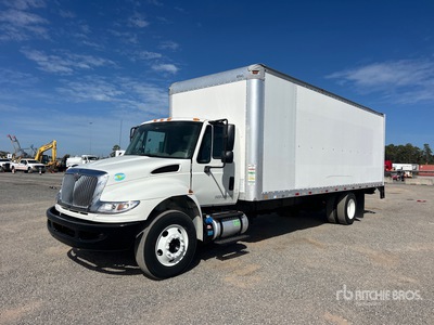 2015 International 4300 4x2 Furgonetka