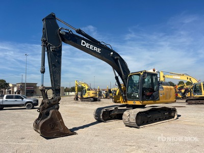 2019 John Deere 210G LC Tracked Excavator