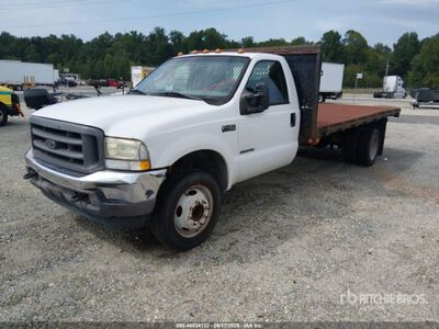 2003 Ford F-450 Camion à Plateau
