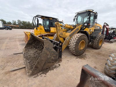 2024 Komatsu WA320-8 Wheel Loader