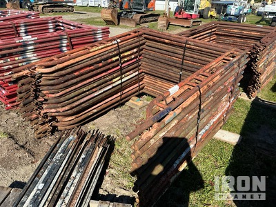 Quantity of (50) Braces and (25) Panels for Échafaudage