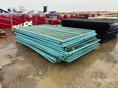 Quantity of 9 ft 6 in x 6 ft Temporary Site Fence