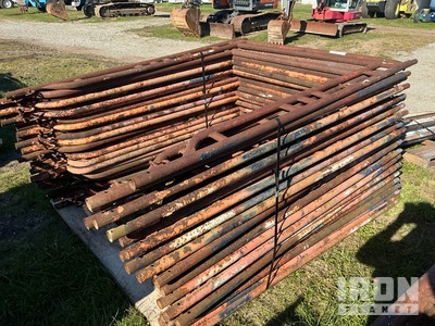 Quantity of (50) Braces and (25) Panels for Échafaudage