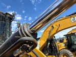 Hydraulics with Bucket Tilt Cylinders