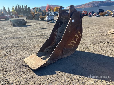 24 in Godet d'excavatrice - Fits Cat 345