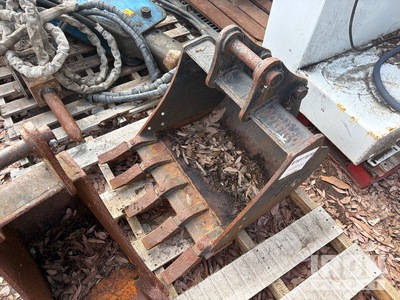 Tag 24 in Digging Excavator Bucket