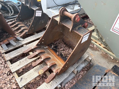 2018 (unverified) Tag 24 in Digging Excavator Bucket