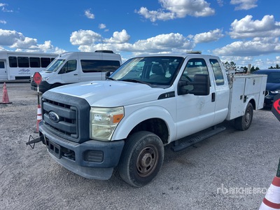 2015 Ford F-250 4x4 Extended Cab Camion utilitaire