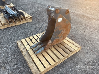 12 in Godet de pelleteuse - Fits Takeuchi TB290