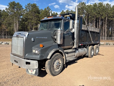 2011 Western Star 4900 6x4 Camion à benne basculante D/E