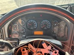 Cab with Feux d'avertissement du moteur