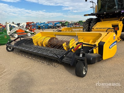 New Holland 790C15 15 ft Encabezado de recogida combinada