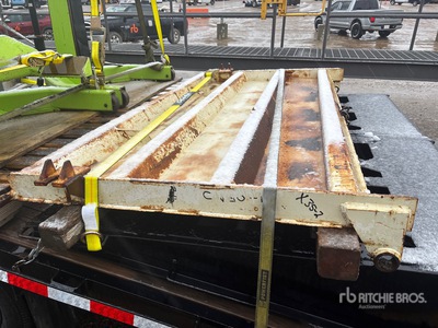 Quantity of Dump Box Tailgates ملحقات الشاحنات