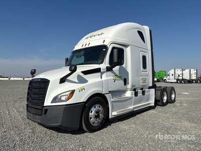 2020 Freightliner Cascadia 126 6x4 T/A Sleeper Truck Tractor