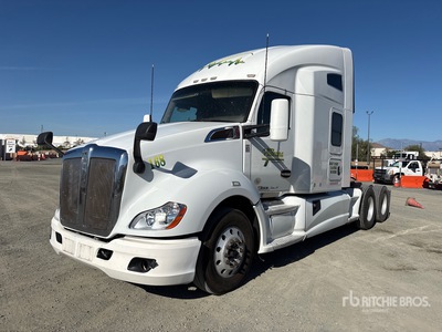 2016 Kenworth T680 6x4 Tracteur Routier Couchette