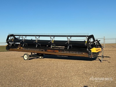 2009 Honey Bee P30 30 ft Draper Combine Header