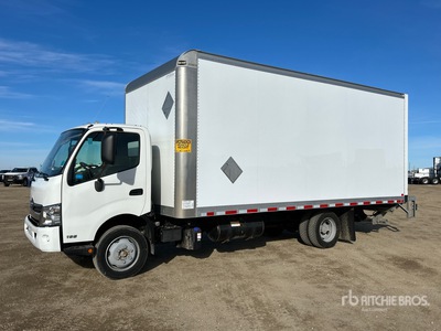 2020 Hino 195 4x2 Van Truck