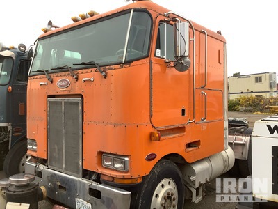 1985 Peterbilt 362 6x4 トラックトラクター（T/A）