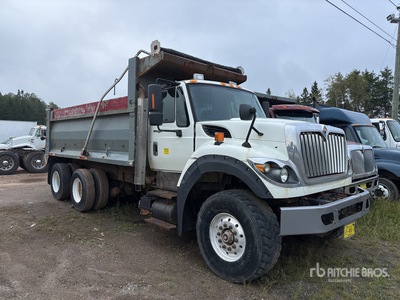 2013 International 7600 6x4 T / A-kiepwagen (Inoperable)