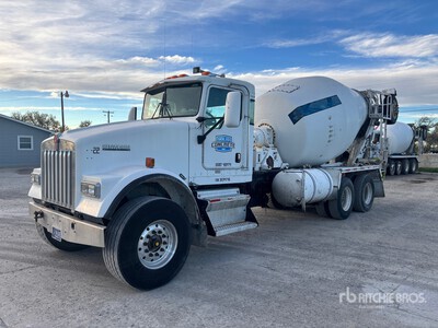 2003 Kenworth W900 6x4 Mixer Truck
