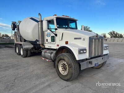 2005 Kenworth W900 6x4 Mixer Truck