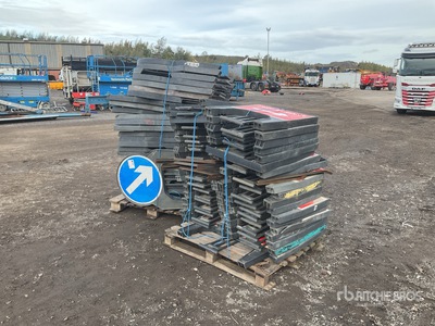 Quantity of (2) Pallets of Straßenschilder
