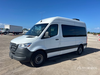 2024 Mercedes-Benz Sprinter 2500 11 Passenger Van