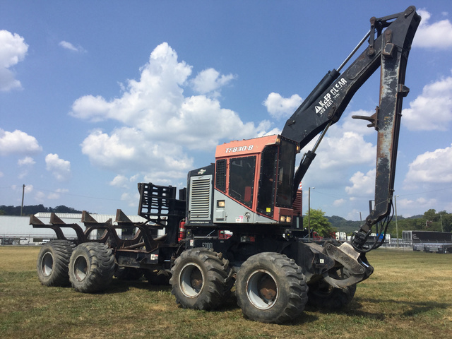 2009 TimberPro TF830-B Log Forwarder 2009 TimberPro TF830-B Log Forwarder