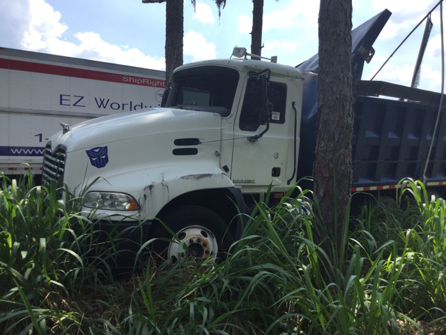 2009 Mack CXU612 Tri/A Dump Truck