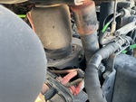4 Underbody - Truck with Cab Suspension Air Bags