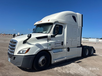 2018 Freightliner Cascadia 126 6x4 T/A Sleeper Truck Tractor