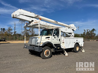 2004 Altec AA755L 55 ft on 2004 International 7400 Altec 4x4 Autohoogwerker