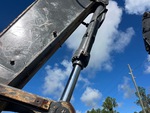 Hydraulics with Bucket Cylinder