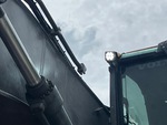 Hydraulics with Auxiliary Hydraulic Plumbing