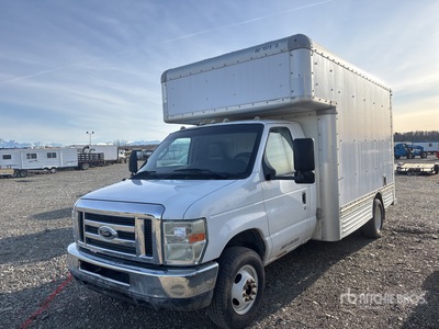 2009 Ford E-450 4x2 Camion fourgon