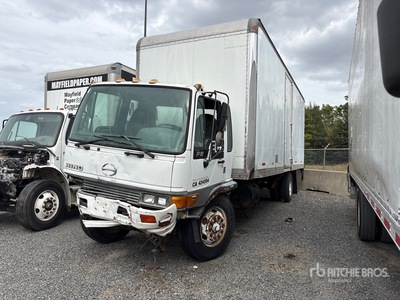 2004 Hino FE2620 4x2 Cargo COE Extended Cab Furgonetka