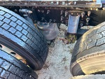 4 Underbody - Truck with 