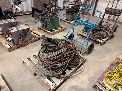 Quantity of Miscellaneous Oxy-Acetylene Hoses Divers - Magasin, entrepôt, consommateur