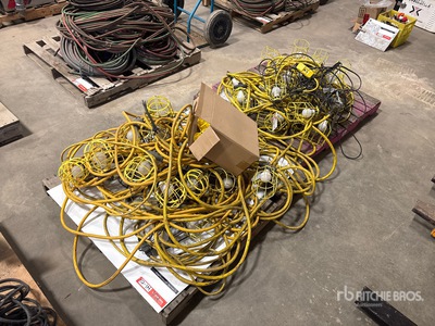 Quantity of (2) Pallets of Job-Site String Work Lights Divers - Magasin, entrepôt, consommateur