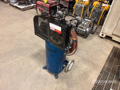 Puma PK-5020VP 7.6 cfm Electric 20 gal Air Compressor