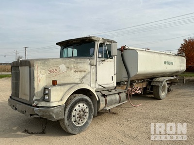 International 9300 6x4 Water Truck